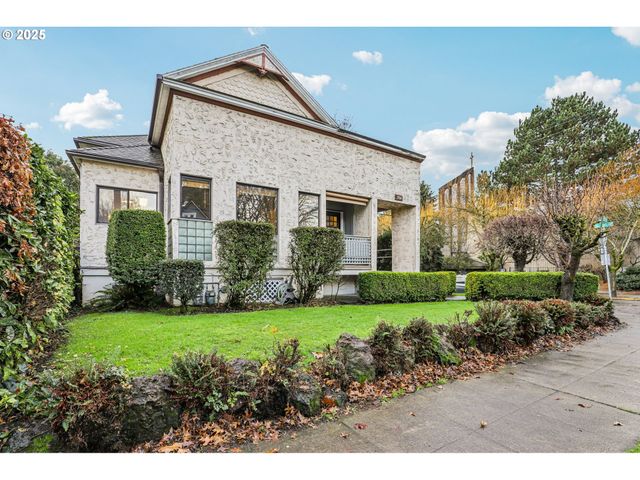 1504 Se ANKENY St, Portland, OR 97214