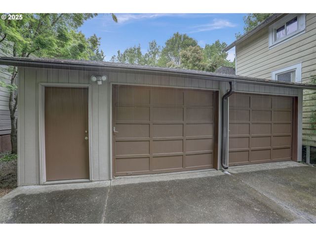 1504 Se ANKENY St, Portland, OR 97214