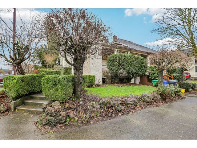 1504 Se ANKENY St, Portland, OR 97214