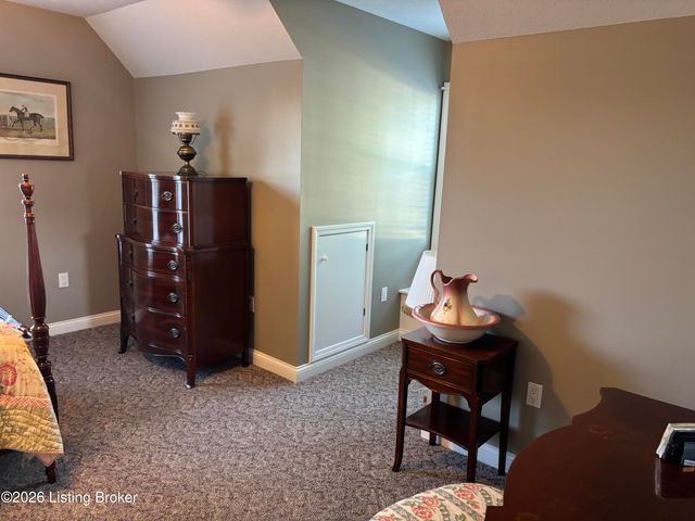 6314 Faris Way, Louisville, KY 40272