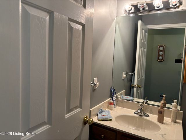 6314 Faris Way, Louisville, KY 40272
