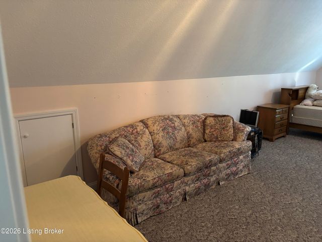 6314 Faris Way, Louisville, KY 40272