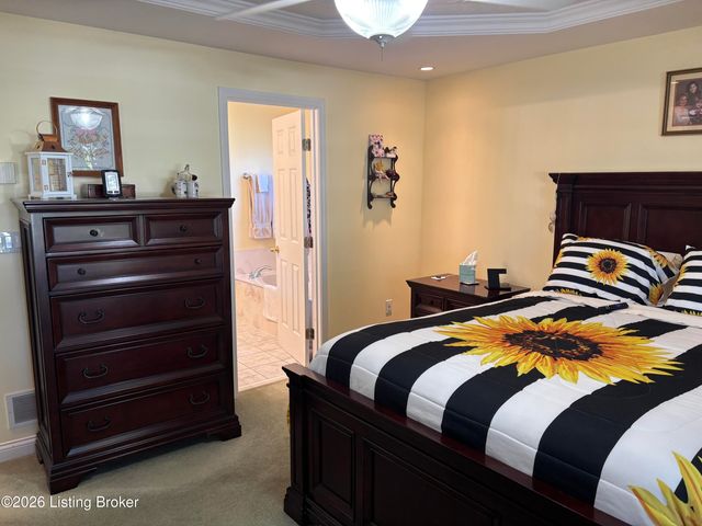 6314 Faris Way, Louisville, KY 40272
