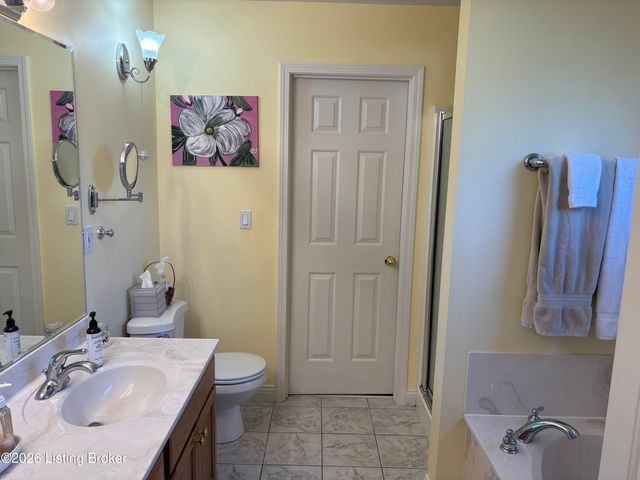 6314 Faris Way, Louisville, KY 40272