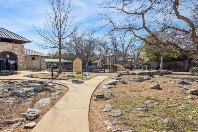 9201 Cessna LN, Austin, TX 78717