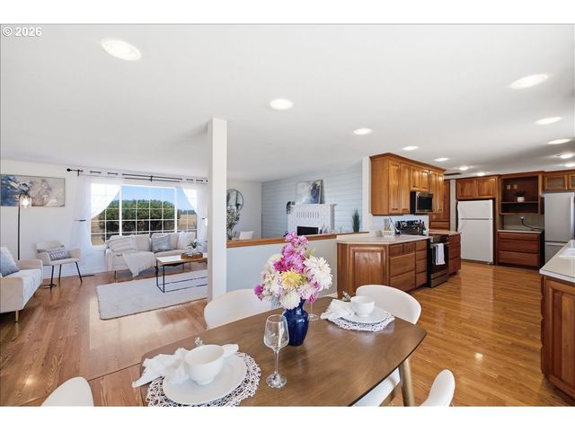 35600 Truelove Dr, Lebanon, OR 97355