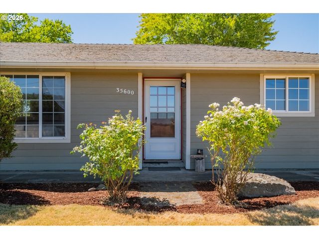 35600 Truelove Dr, Lebanon, OR 97355