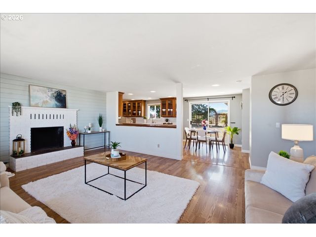 35600 Truelove Dr, Lebanon, OR 97355
