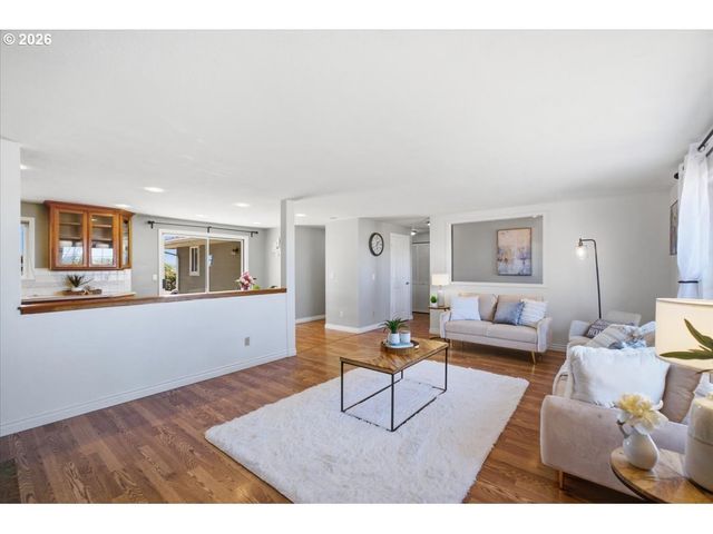 35600 Truelove Dr, Lebanon, OR 97355