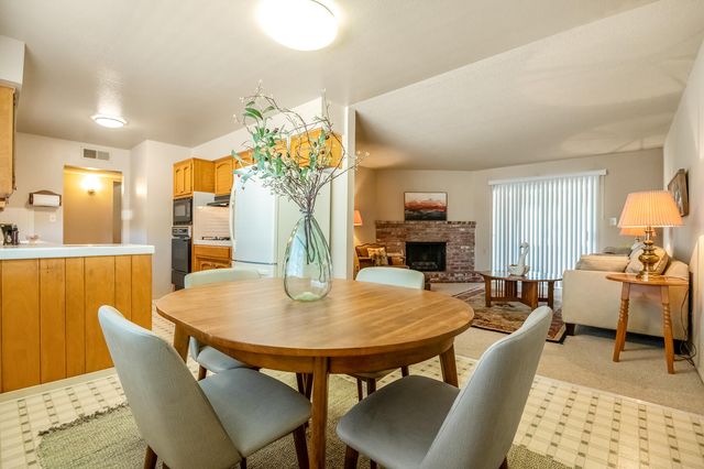 650 W Princeton Court, Visalia, CA 93277