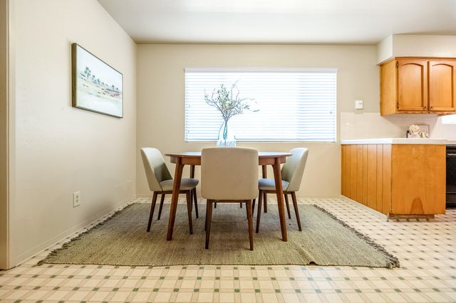 650 W Princeton Court, Visalia, CA 93277