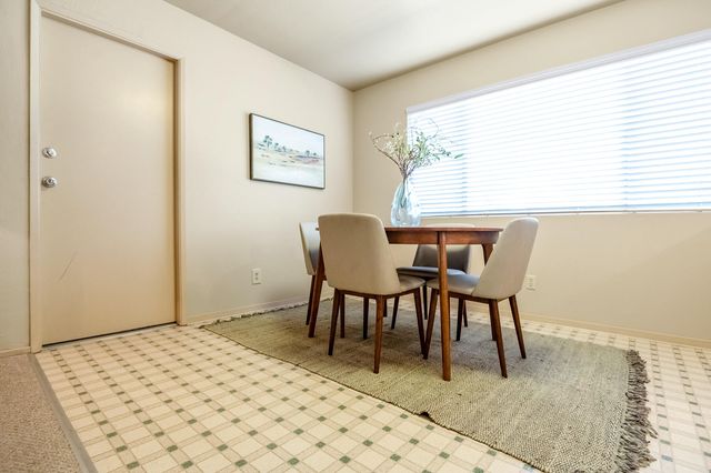 650 W Princeton Court, Visalia, CA 93277