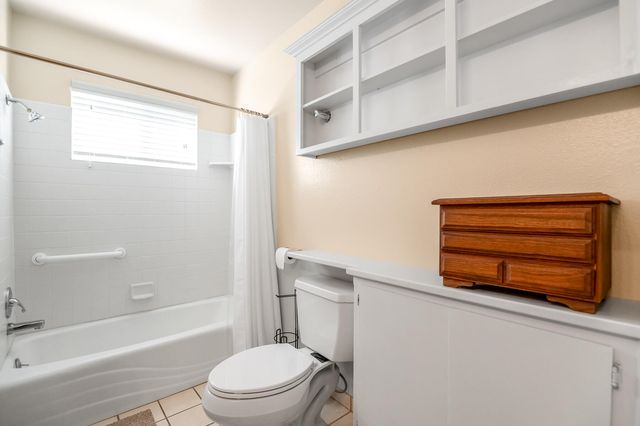 650 W Princeton Court, Visalia, CA 93277