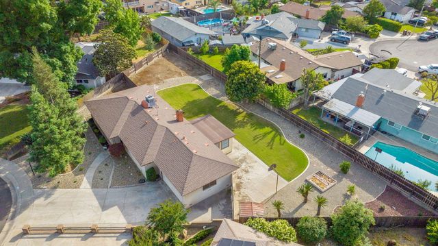 650 W Princeton Court, Visalia, CA 93277