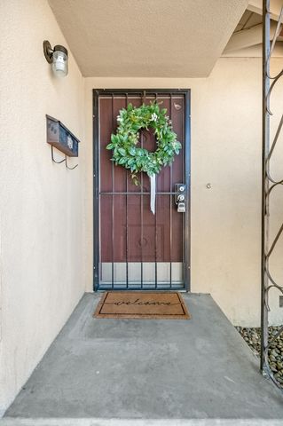 650 W Princeton Court, Visalia, CA 93277