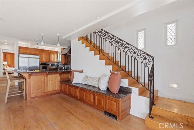 225 24th Street, Manhattan Beach, CA 90266