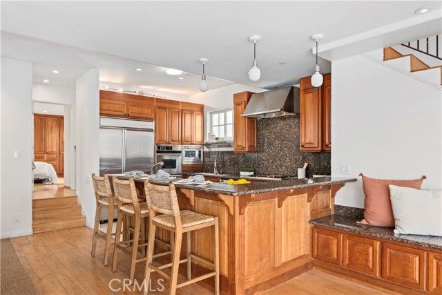 225 24th Street, Manhattan Beach, CA 90266