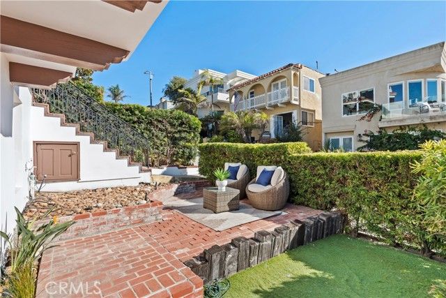 225 24th Street, Manhattan Beach, CA 90266