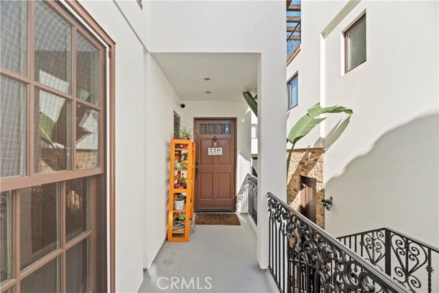 225 24th Street, Manhattan Beach, CA 90266