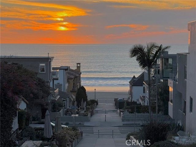 225 24th Street, Manhattan Beach, CA 90266