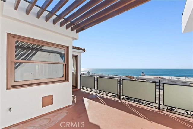 225 24th Street, Manhattan Beach, CA 90266