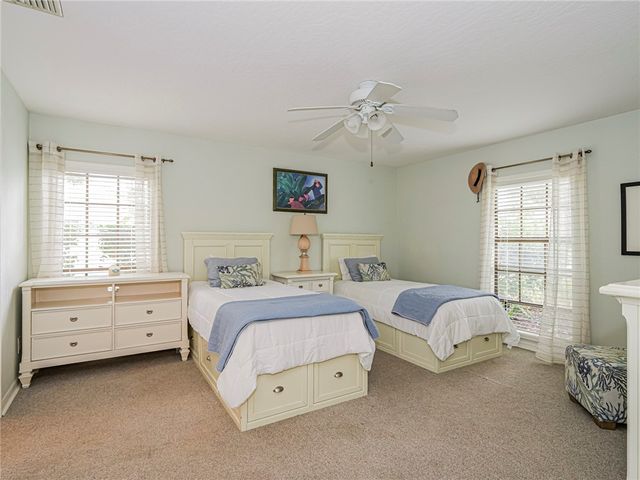 665 32nd Avenue SW, Vero Beach, FL 32968