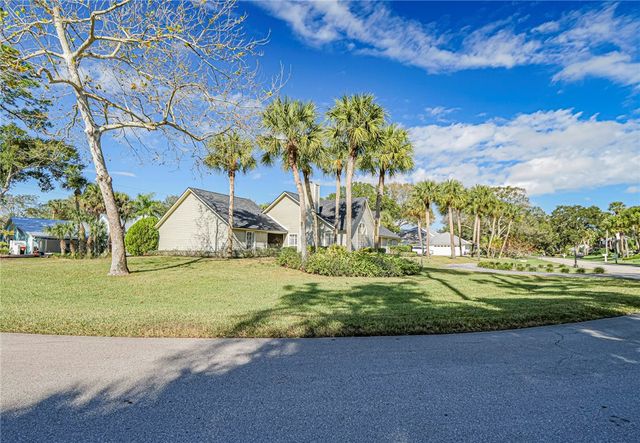 665 32nd Avenue SW, Vero Beach, FL 32968