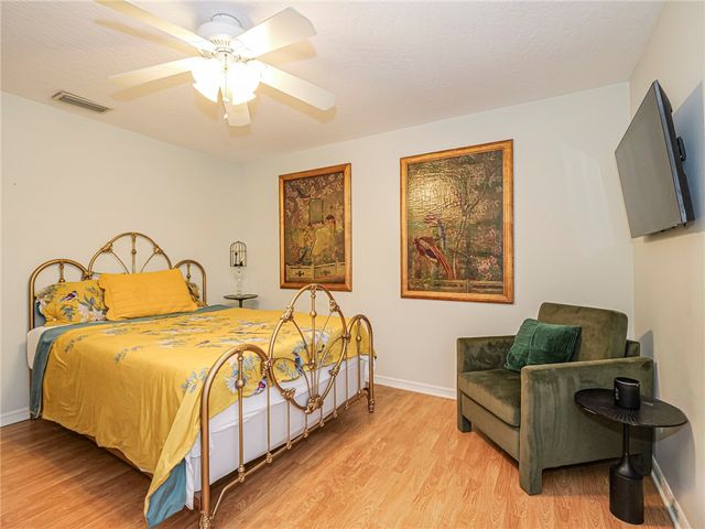 665 32nd Avenue SW, Vero Beach, FL 32968