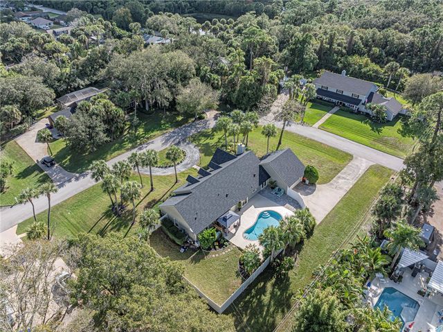665 32nd Avenue SW, Vero Beach, FL 32968