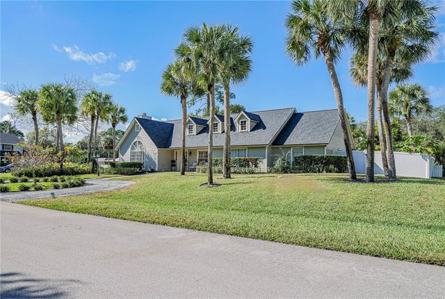 665 32nd Avenue SW, Vero Beach, FL 32968