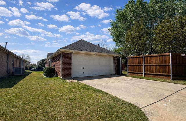 1528 Bosque Drive, Carrollton, TX 75010