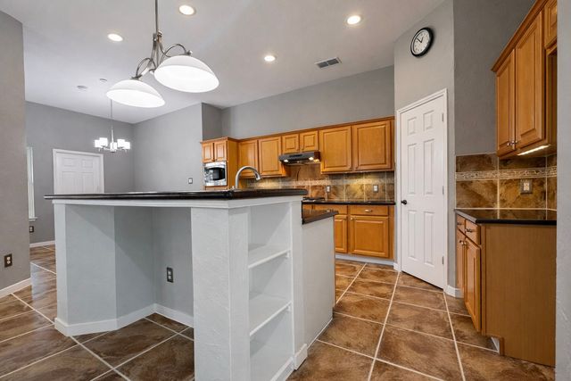 1528 Bosque Drive, Carrollton, TX 75010