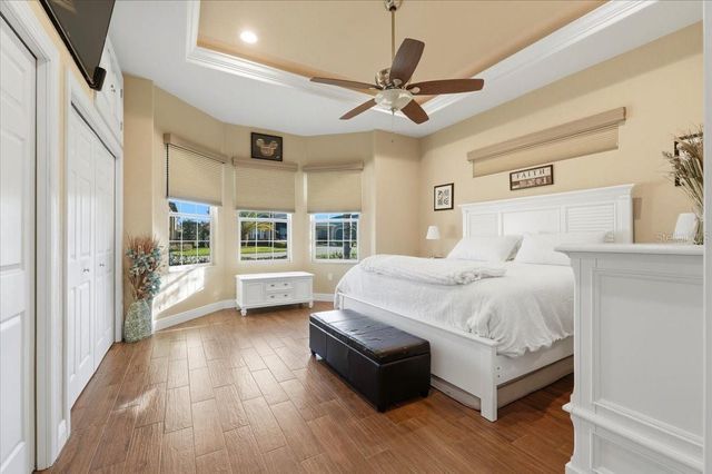 576 MEANDERING WAY, Polk City, FL 33868