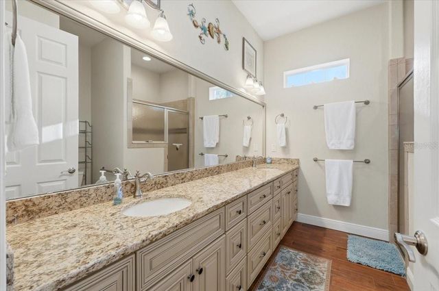 576 MEANDERING WAY, Polk City, FL 33868