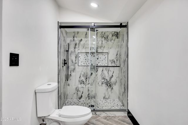 6017 W COLTER Street, Glendale, AZ 85301