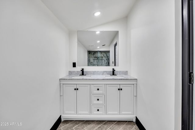 6017 W COLTER Street, Glendale, AZ 85301