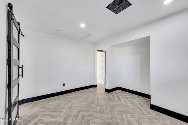 6017 W COLTER Street, Glendale, AZ 85301