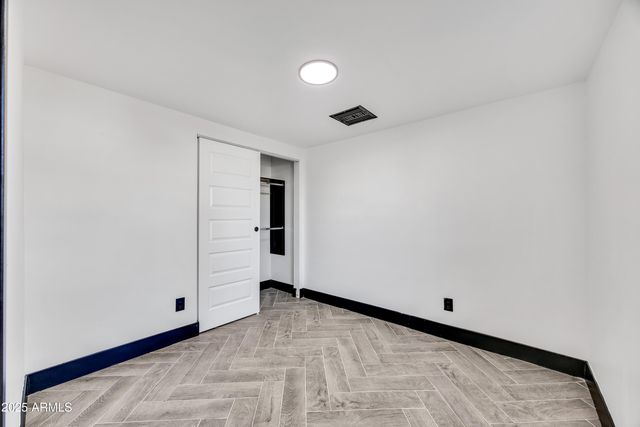 6017 W COLTER Street, Glendale, AZ 85301