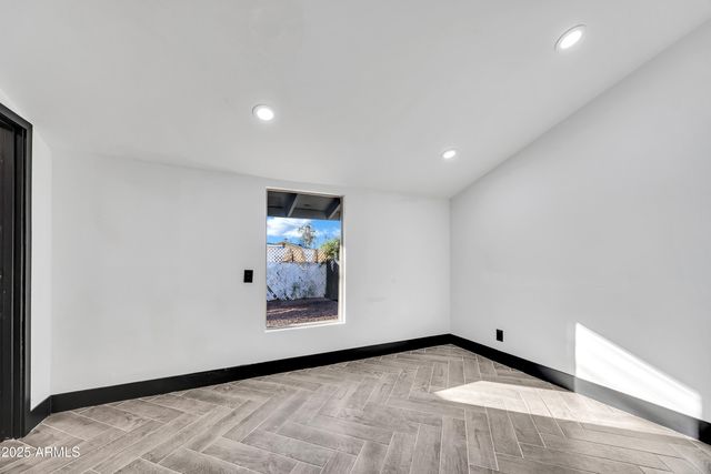 6017 W COLTER Street, Glendale, AZ 85301