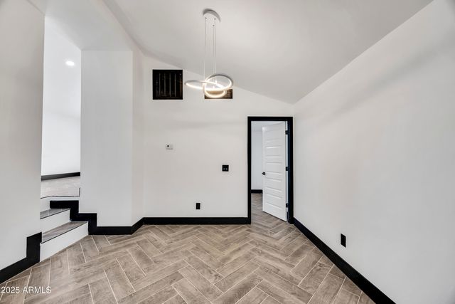 6017 W COLTER Street, Glendale, AZ 85301