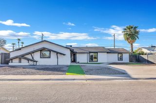 6017 W COLTER Street, Glendale, AZ 85301