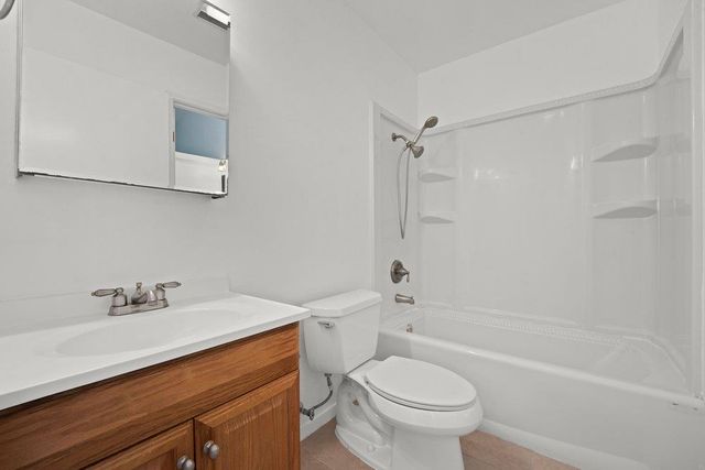 7122 Wood Hollow DR 71, Austin, TX 78731