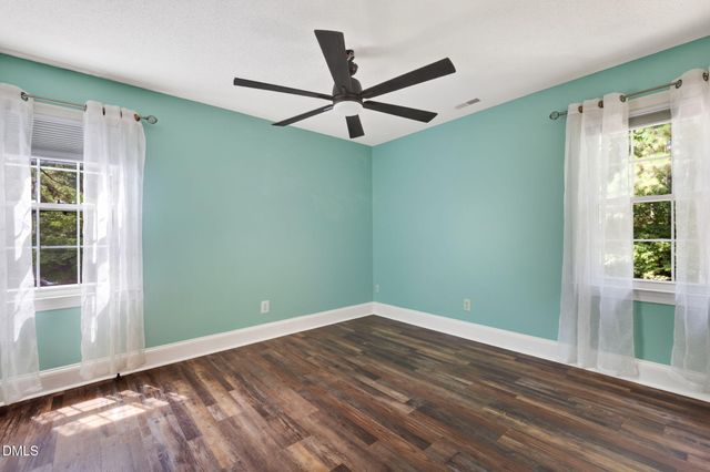 2900 Meadowview Court, Apex, NC 27539