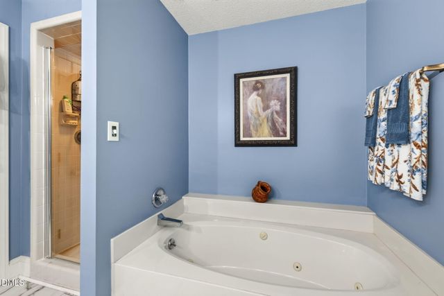 2900 Meadowview Court, Apex, NC 27539