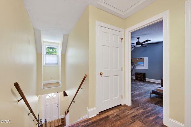 2900 Meadowview Court, Apex, NC 27539