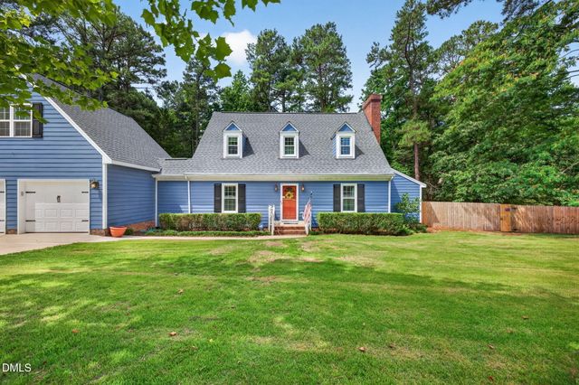 2900 Meadowview Court, Apex, NC 27539