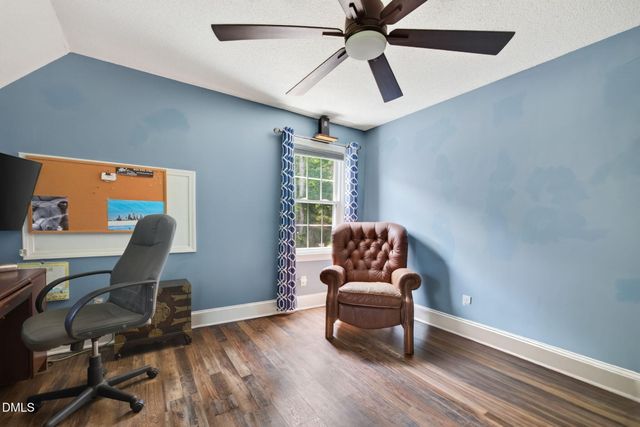 2900 Meadowview Court, Apex, NC 27539