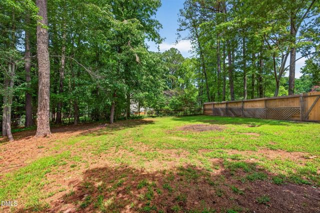 2900 Meadowview Court, Apex, NC 27539