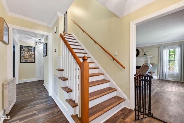 2900 Meadowview Court, Apex, NC 27539