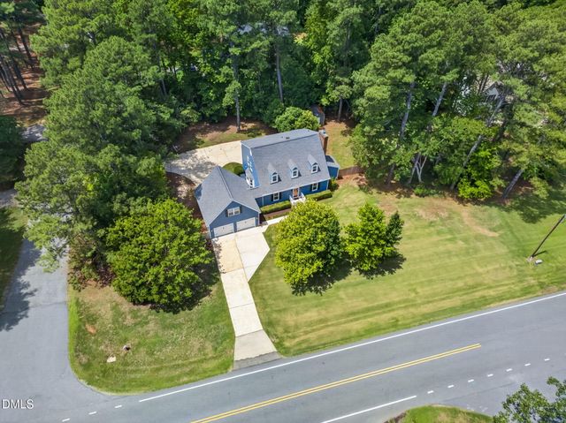 2900 Meadowview Court, Apex, NC 27539